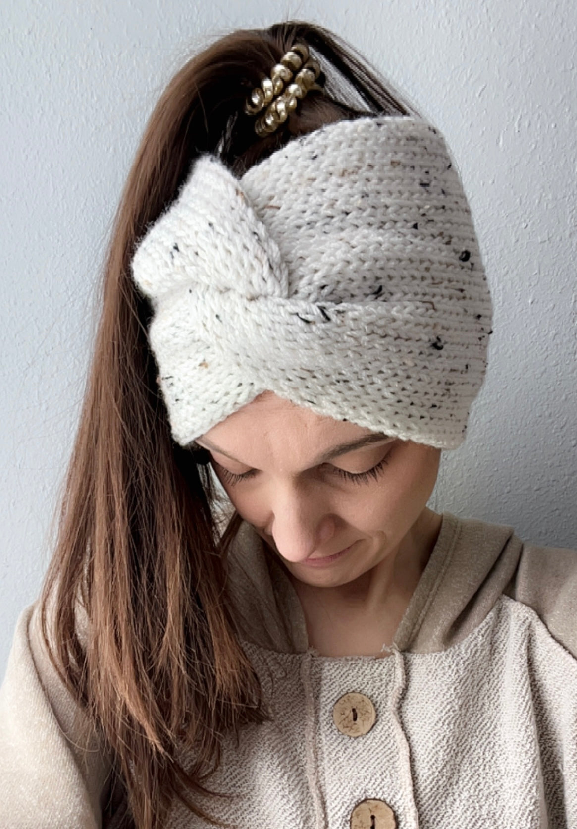 Knitting Machine Twisted Headband - White Tweed